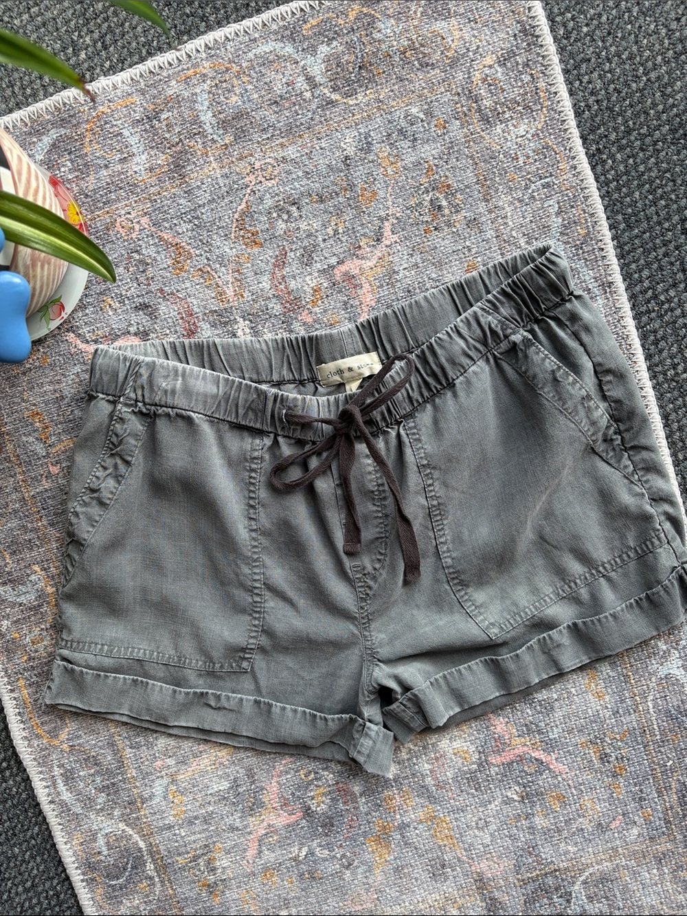 Anthropologie Cloth & Stone 100% Tencel Casual Drawstring Shorts Charcoal